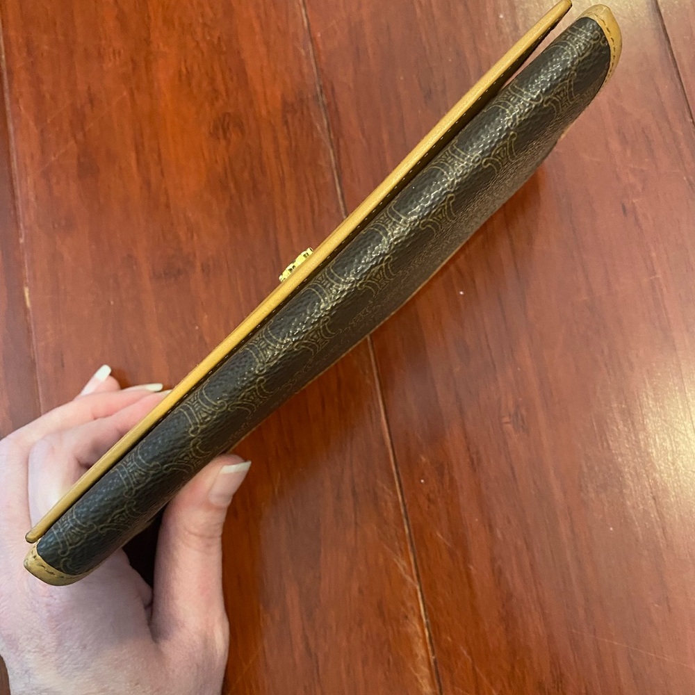 Celine Yellow Leather Wallet- Excellent Condition - Picture 8 of 8